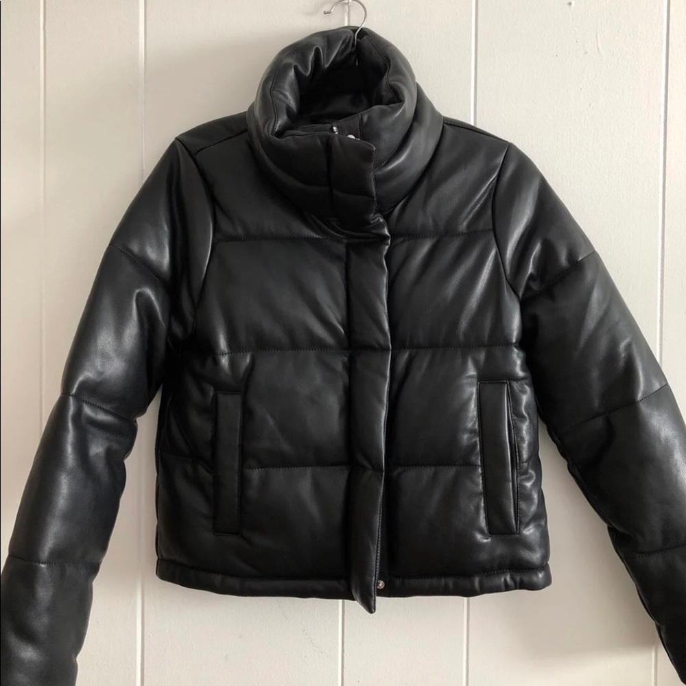 Women's
Vegan Leather Mini Puffer Jacket